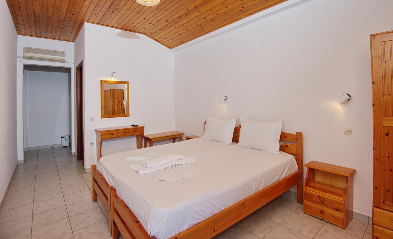 Ostria Hotel Patitírion Eksteriør billede